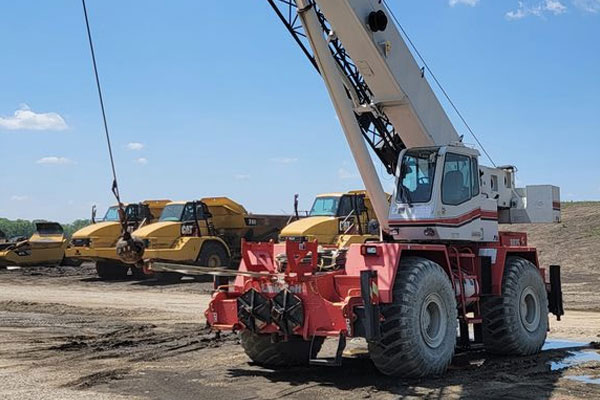 T340-1XL Long Boom 40-Ton Crane