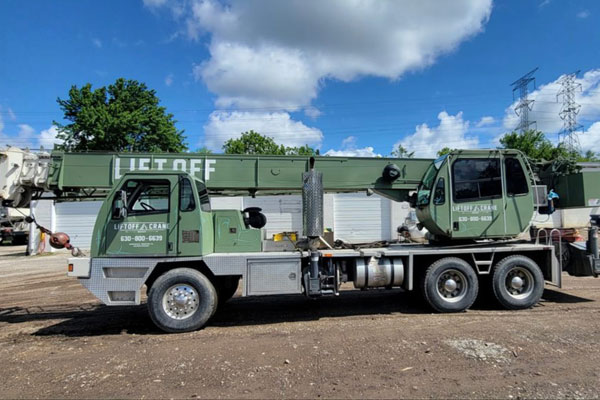 T340-1XL Long Boom 40-Ton Crane